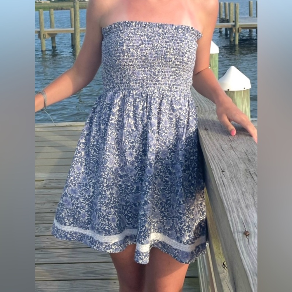 American Eagle Outfitters Strapless Blue Floral Dress
